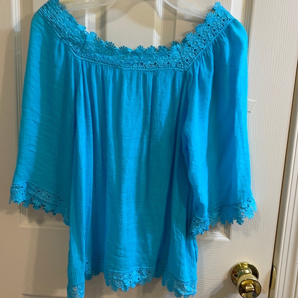 💥Zack & Rachel Women’s Blue Shirt